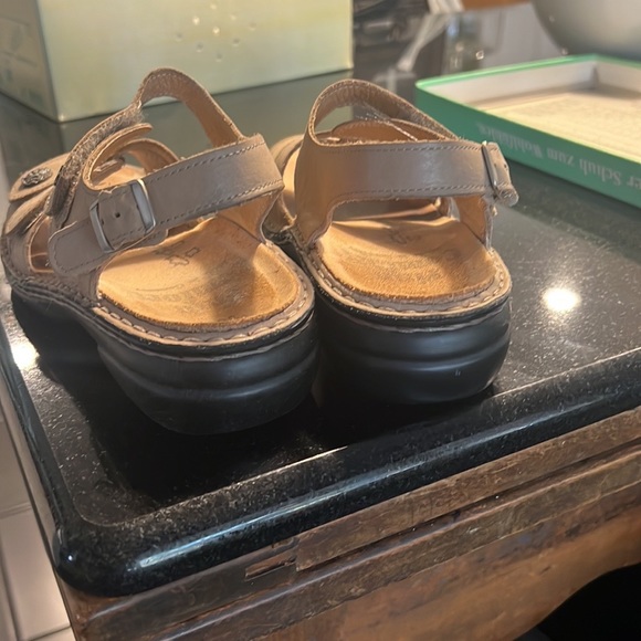 FINN COMFORT Gomera-S - EUC hardly worn, extremely comfortable and great support - Picture 6 of 7